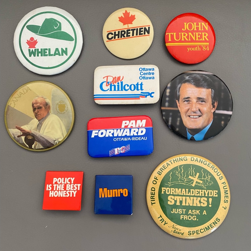 Vintage button pin lot of 10